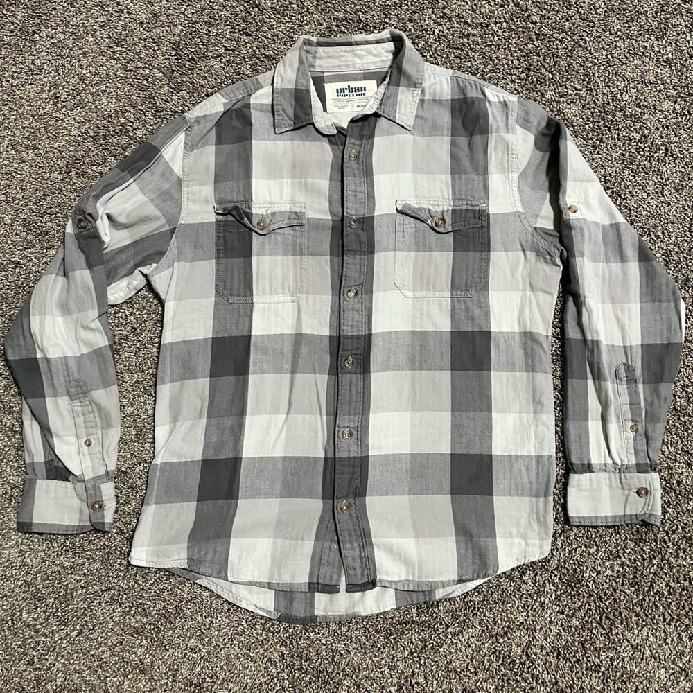 Urban Pipeline men’s long sleeve button up shirt Sz M